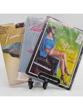 Vintage Silky Legs Pantyhose NOS Made in Canada Reinforced Toe Control Top 1970s